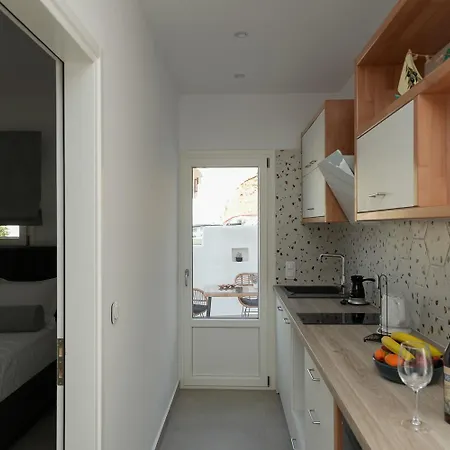 Podotas Group 3* Камараи