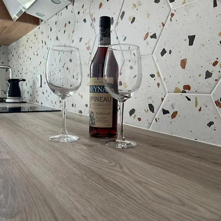 Casa de hóspedes Podotas Group Kamarai