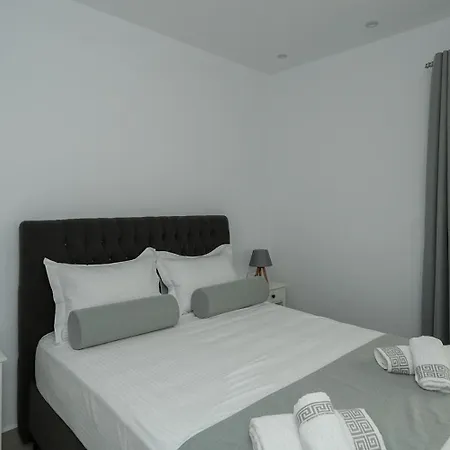 Casa de hóspedes Podotas Group