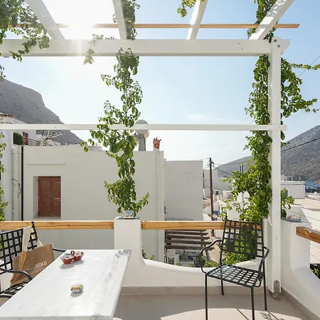 Podotas Group Casa de hóspedes Kamarai