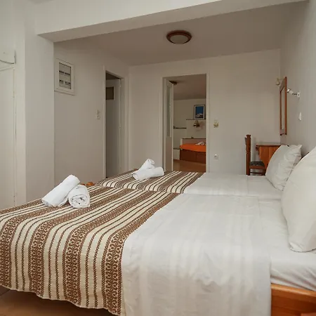 Podotas Group Casa de hóspedes