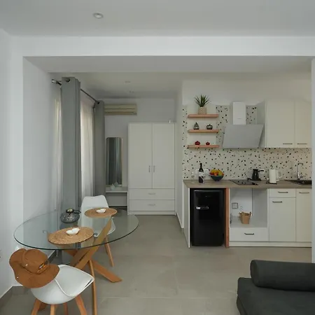 Podotas Group Casa de hóspedes Kamarai