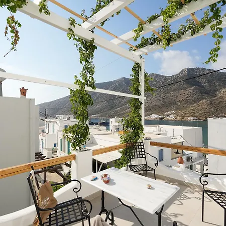 Podotas Group Kamares (Sifnos)