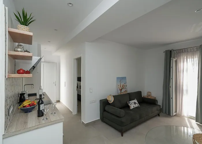 Podotas Group Πανσιόν Καμάρες