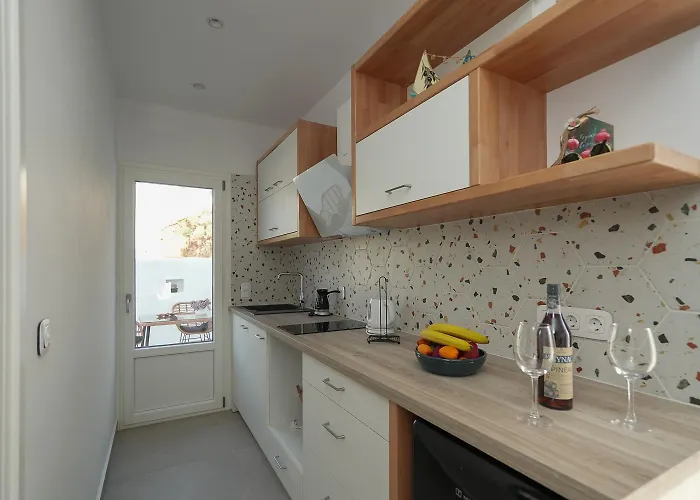 Πανσιόν Podotas Group Καμάρες