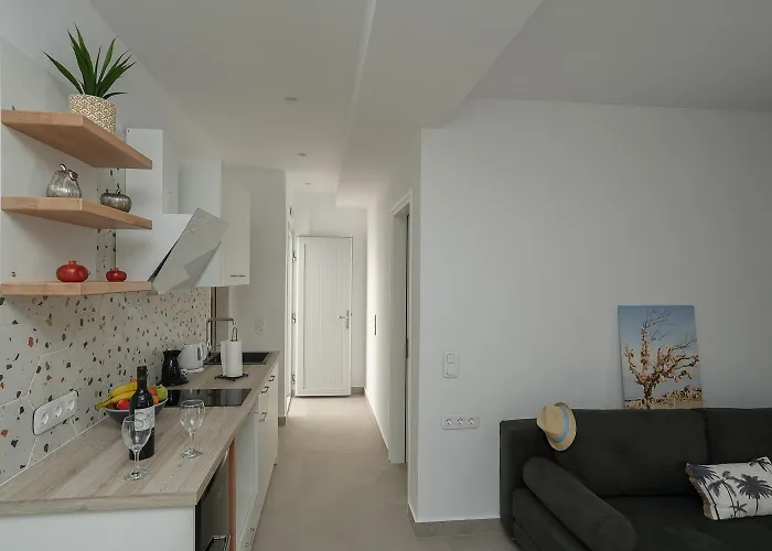 Podotas Group 3* Καμάρες